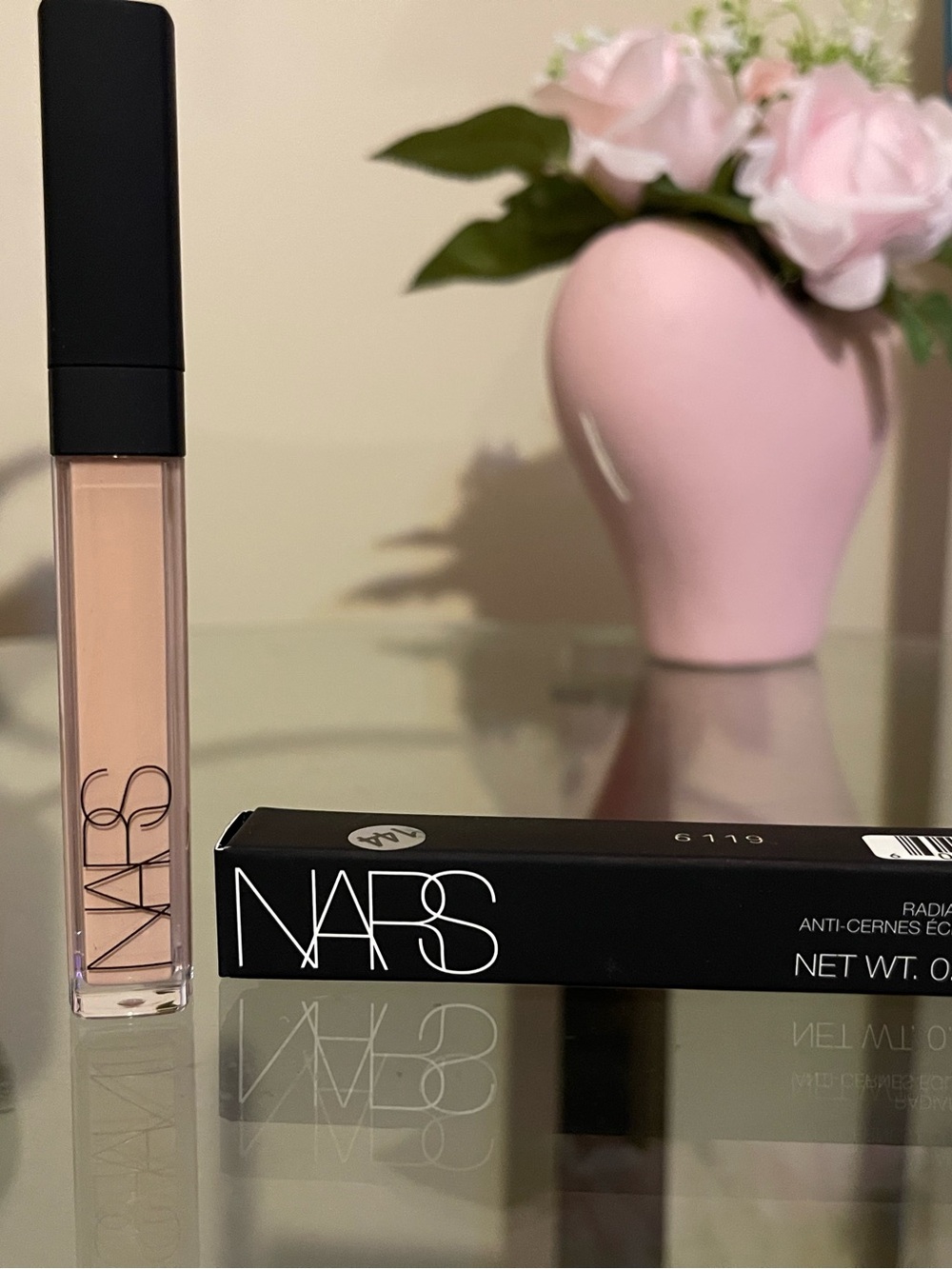 NARS Radiant Creamy Concealer - Light Pink Beige tone light